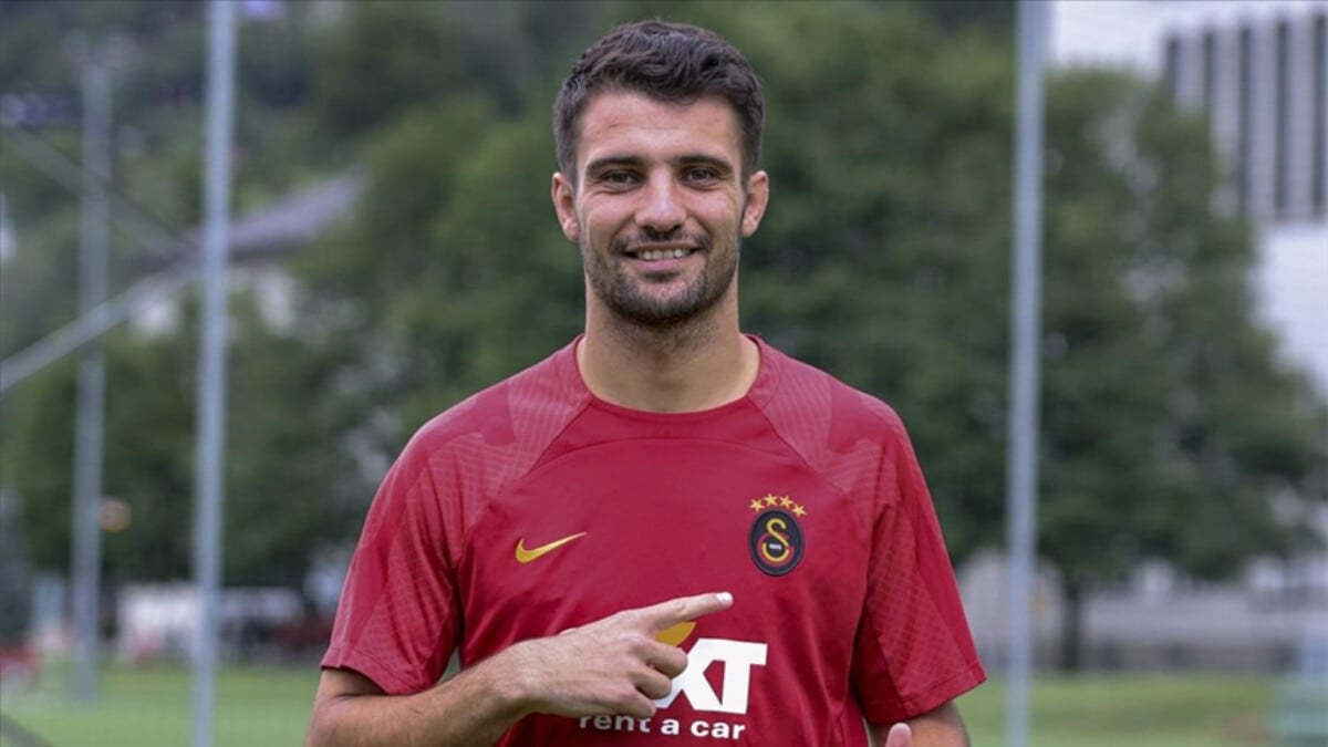 Başakşehir, Galatasaray’dan Leo Dubois’yı kiraladı