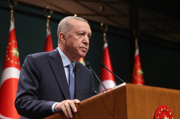 Cumhurbaşkanı Erdoğan’dan gençlere vergisiz telefon ve internet müjdesi