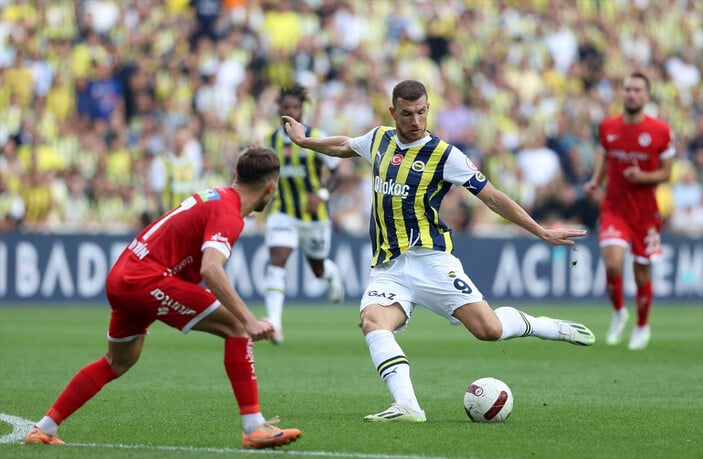Fenerbahçe, Antalyaspor’u evinde bol golle geçti | Fenerbahçe 3-2 Antalyaspor