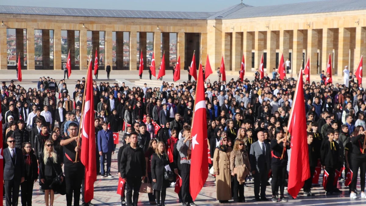 Ankara’nın başkent ilan edilişinin 100’üncü yıl dönümü kutlu olsun