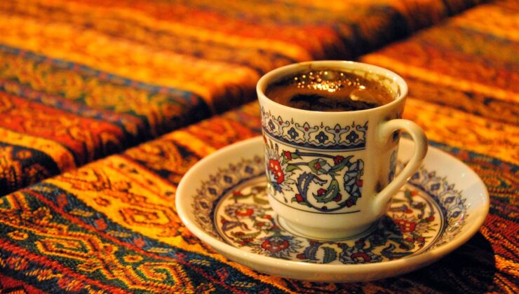 Aşırı doz Türk kahvesi içmenin zararları