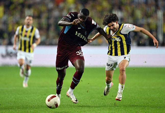 Fenerbahçe’nin galibiyet serisi son buldu | Fenerbahçe: 2 – Trabzonspor: 3