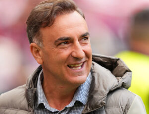 Olympiakos’un yeni teknik direktörü Carlos Carvalhal oldu