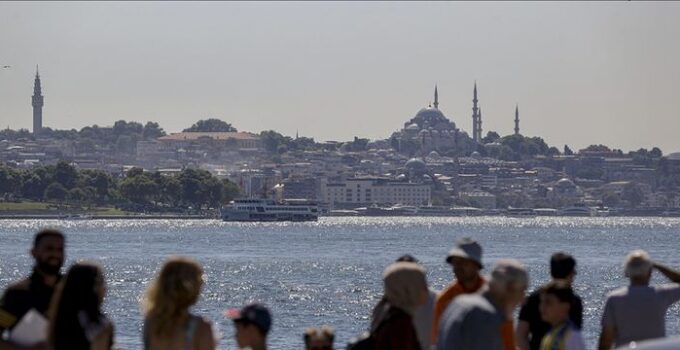 İstanbul’u 11 ayda 16 milyonu aşkın turist ziyaret etti